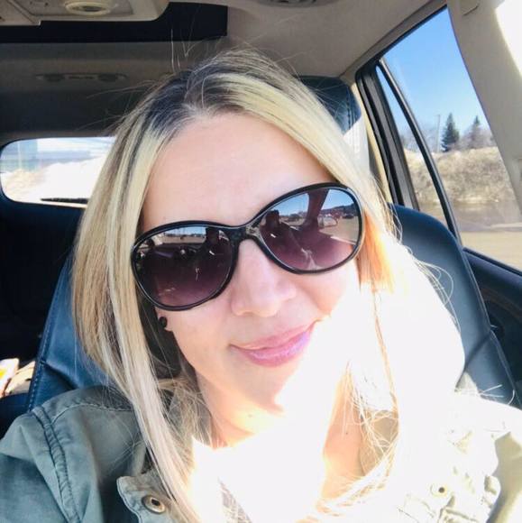 Meet the Posher Other - Meet your Posher, Michelle